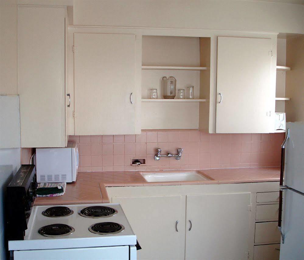 2400 Motel แวนคูเวอร์ ภายนอก รูปภาพ